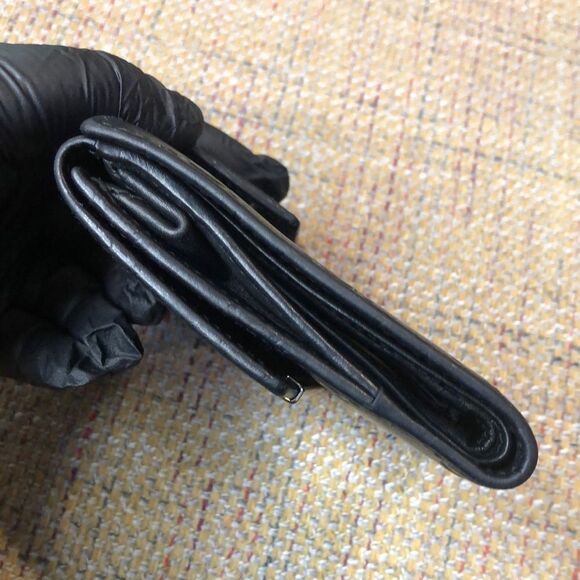 GUCCI GG Black Guccissima Bifold Wallet With Billfold & Coin Section - Picture 10 of 17